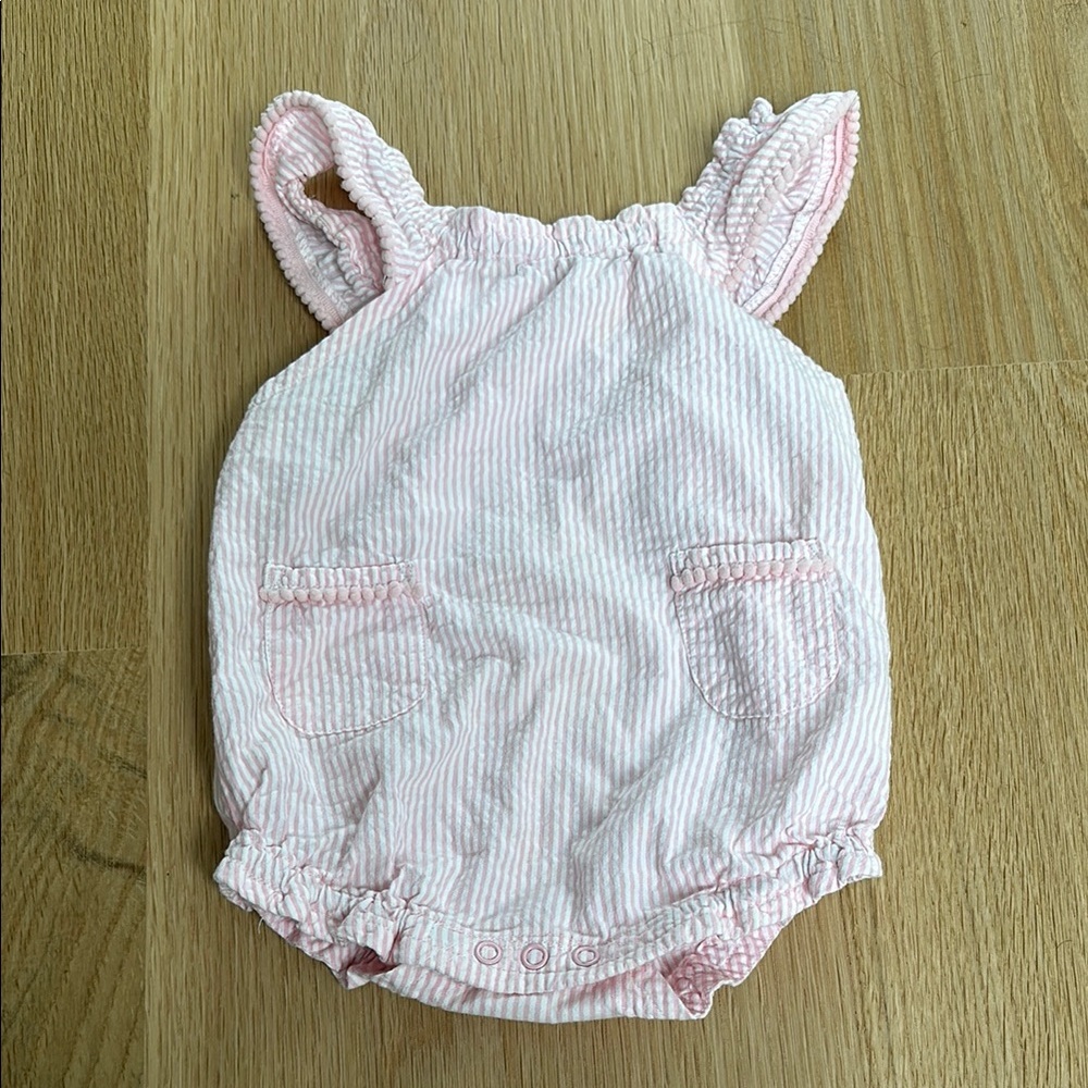 Monica and Andy baby girl pink seersucker stripe romper bubble 9-12 months